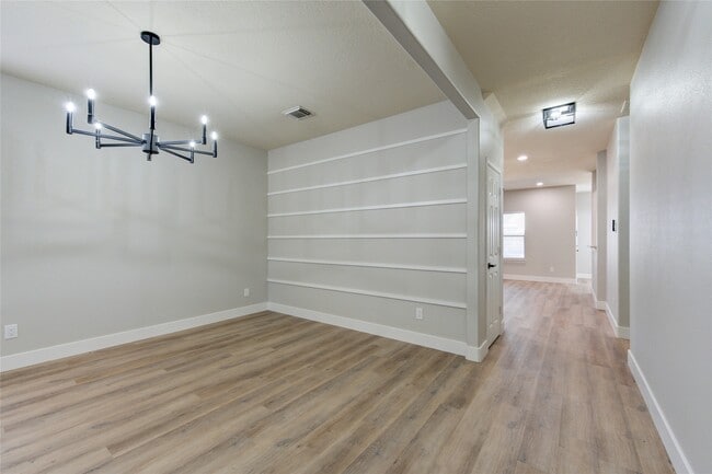 Building Photo - 6323 Richland Hills Dr