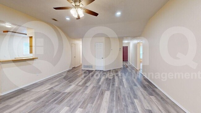 Building Photo - 2438 Kimberly Dr