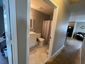 Building Photo - 363 N Rife St