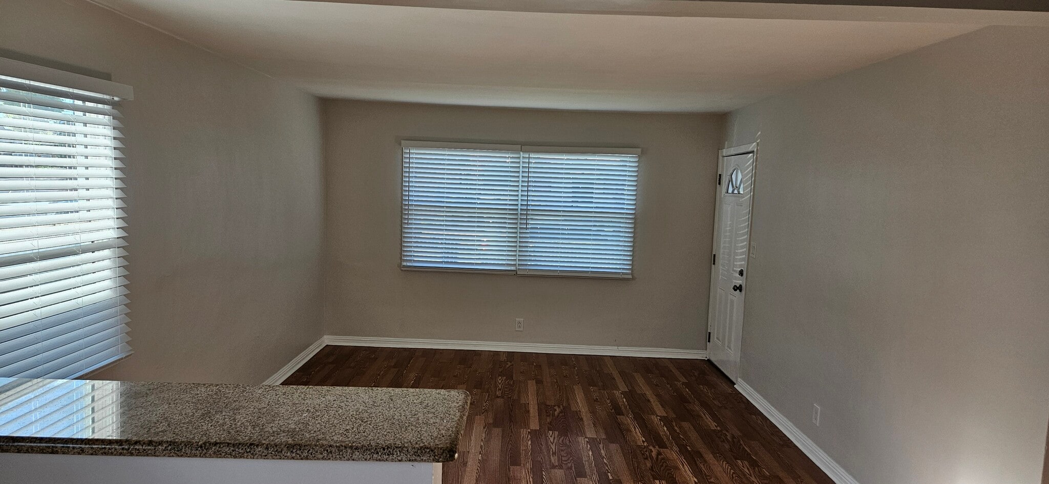 Building Photo - 4579 W 161st St