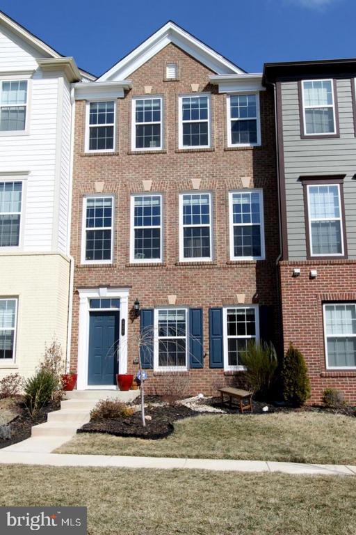 Building Photo - 320 Pink Azalea Terrace SE