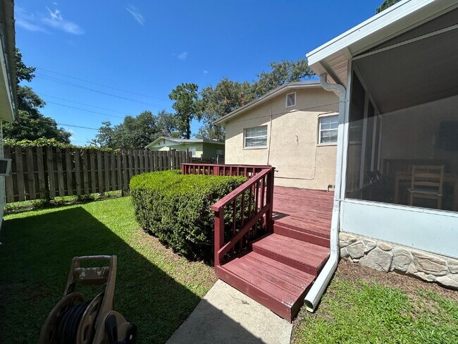 Building Photo - $250 Off Your Second Month's Rent + $250 Referral Bonus | Charming 3-Bedroom Home in Tallahassee