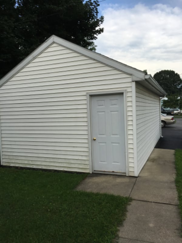 Building Photo - 121 W Colebrook St