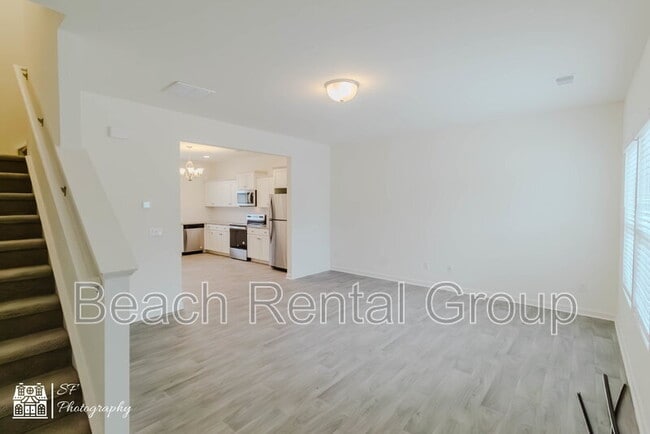 Building Photo - 109 Oxfordshire St