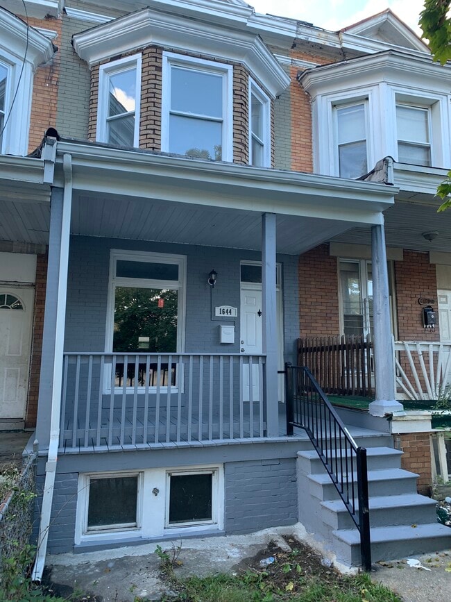 Building Photo - 1644 Ashburton St