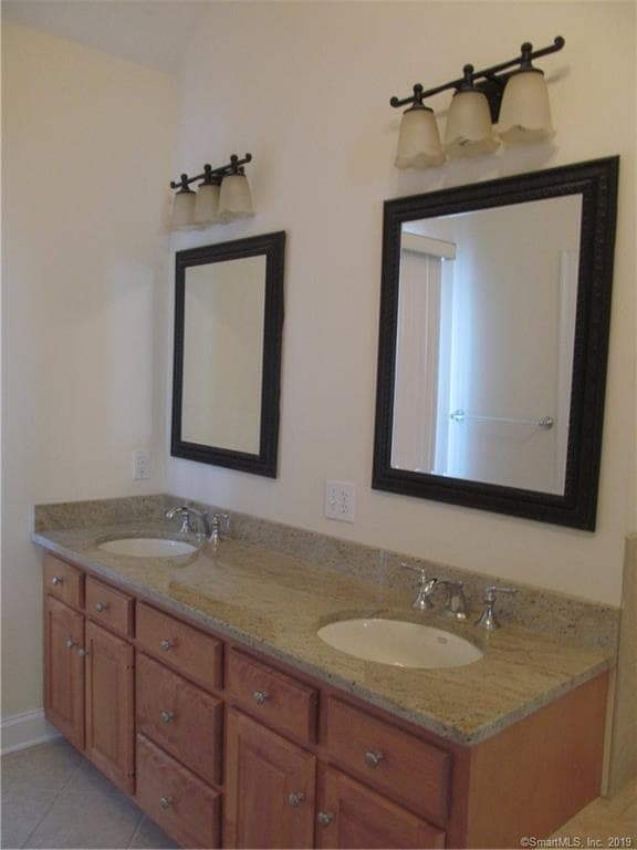 Building Photo - 6 Carla Dr