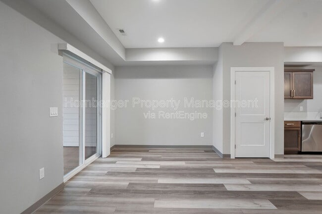 Building Photo - 1603 N Manifold Ln