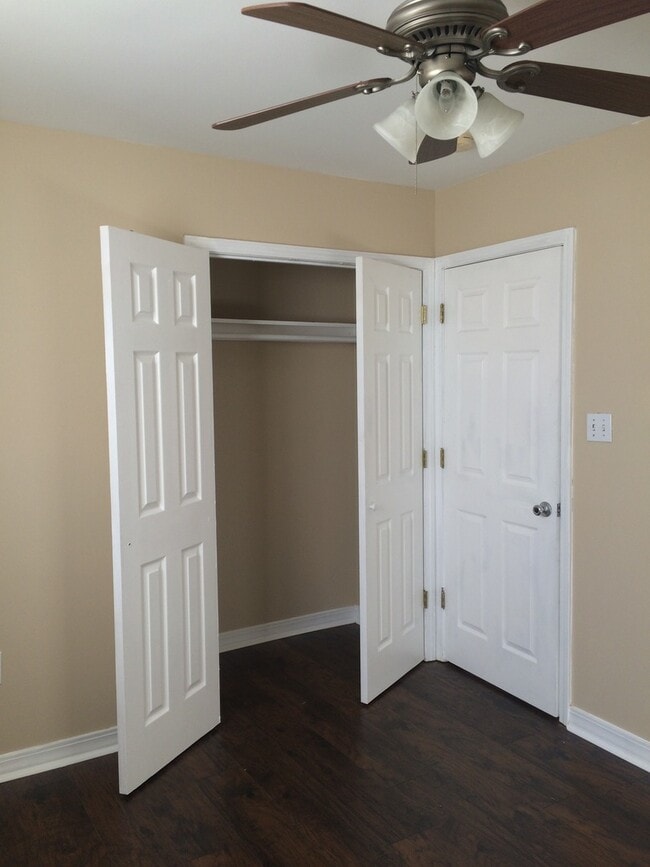 Building Photo - 8532-34 Deerfield Dr.