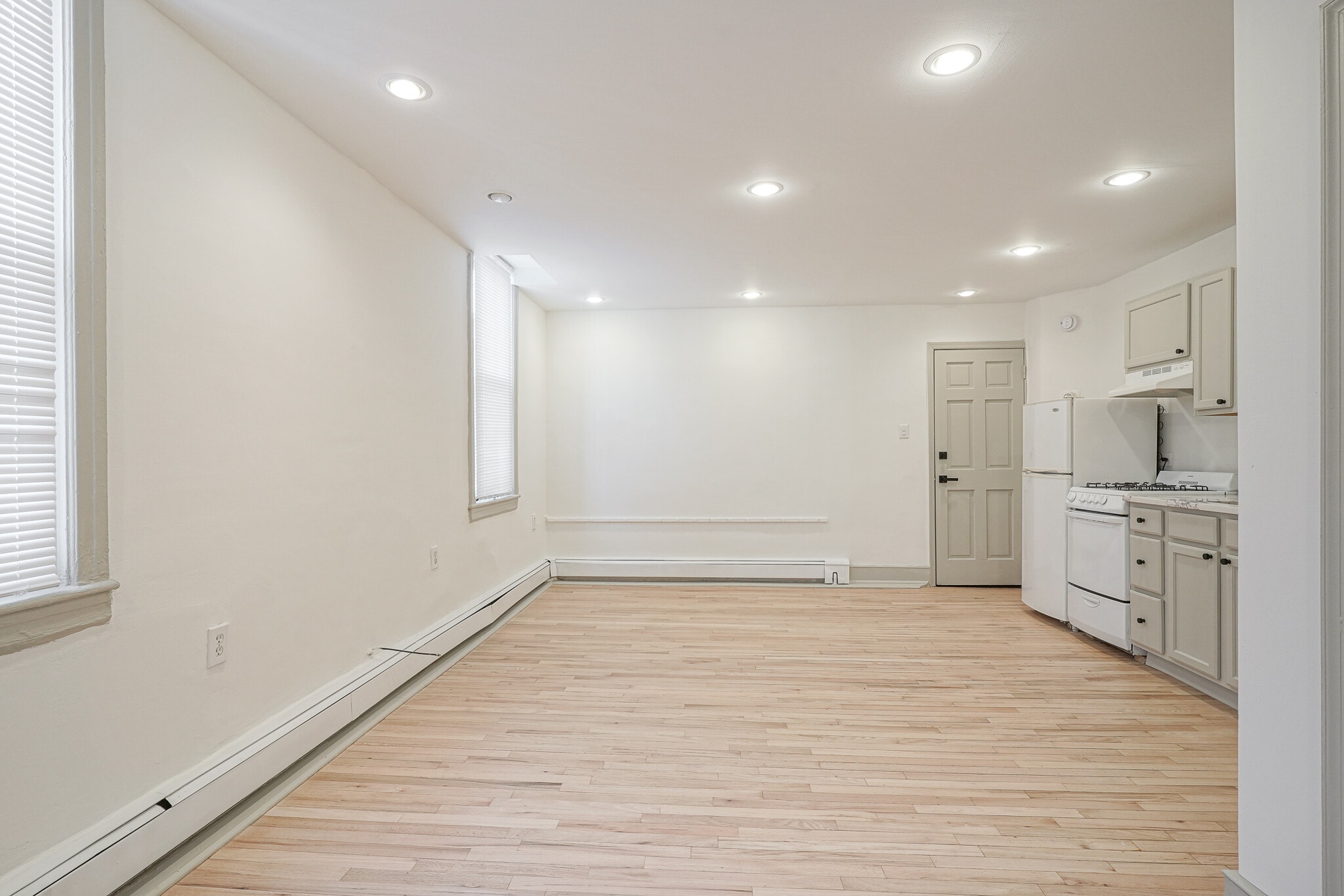 Building Photo - 1714 S 4th St