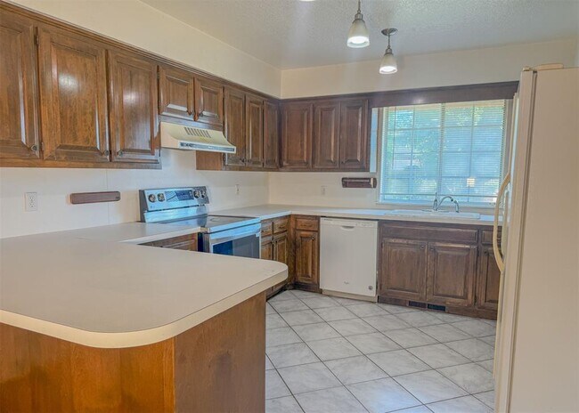 Building Photo - 3908 NW 68th St