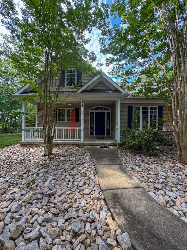 Building Photo - Lake Monticello 4Bed/3Bath Rental