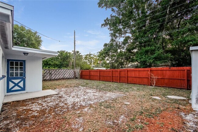 Building Photo - 11648 Easy St