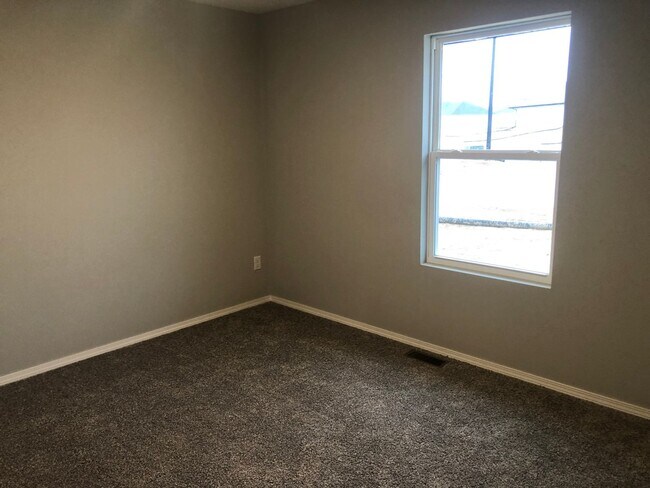 Building Photo - Make this  beautiful modern home yours!! HOA paid!