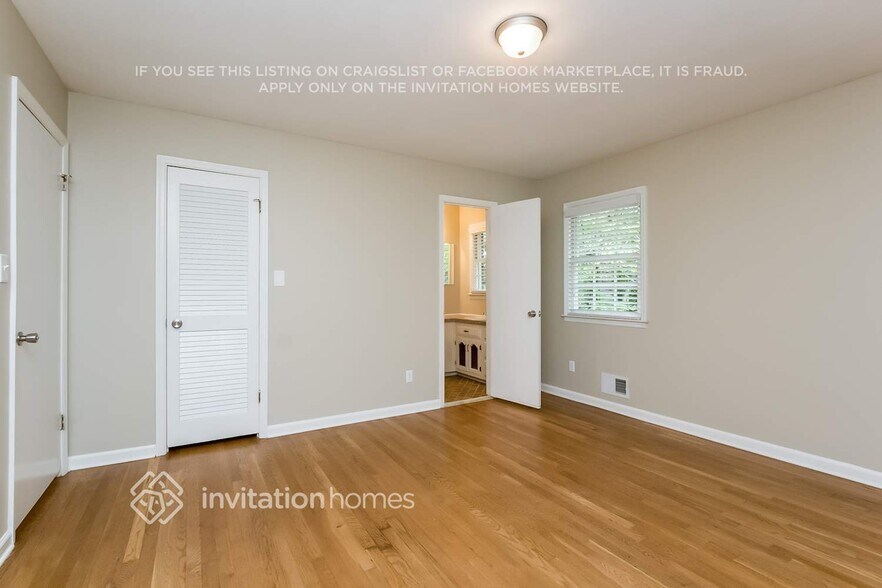Building Photo - 680 Foxcroft Cir SE