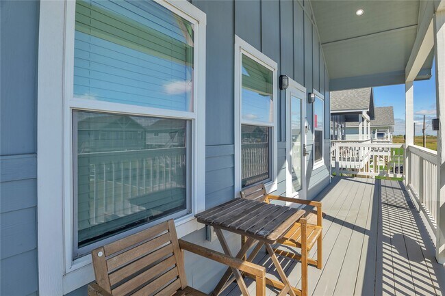 Building Photo - 1079 Cedar Ln