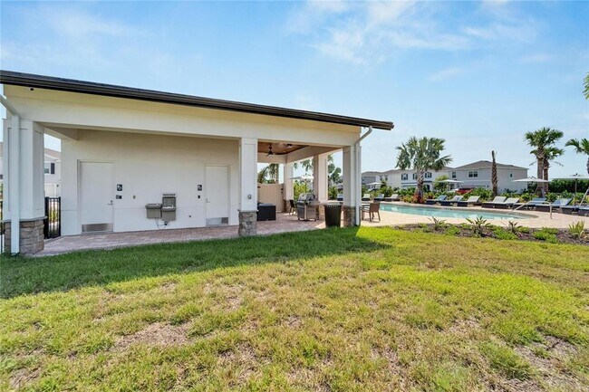 Building Photo - 17641 Crescent Moon Lp