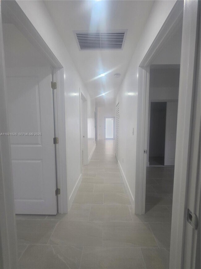 Building Photo - 21210 SW 119th Ave