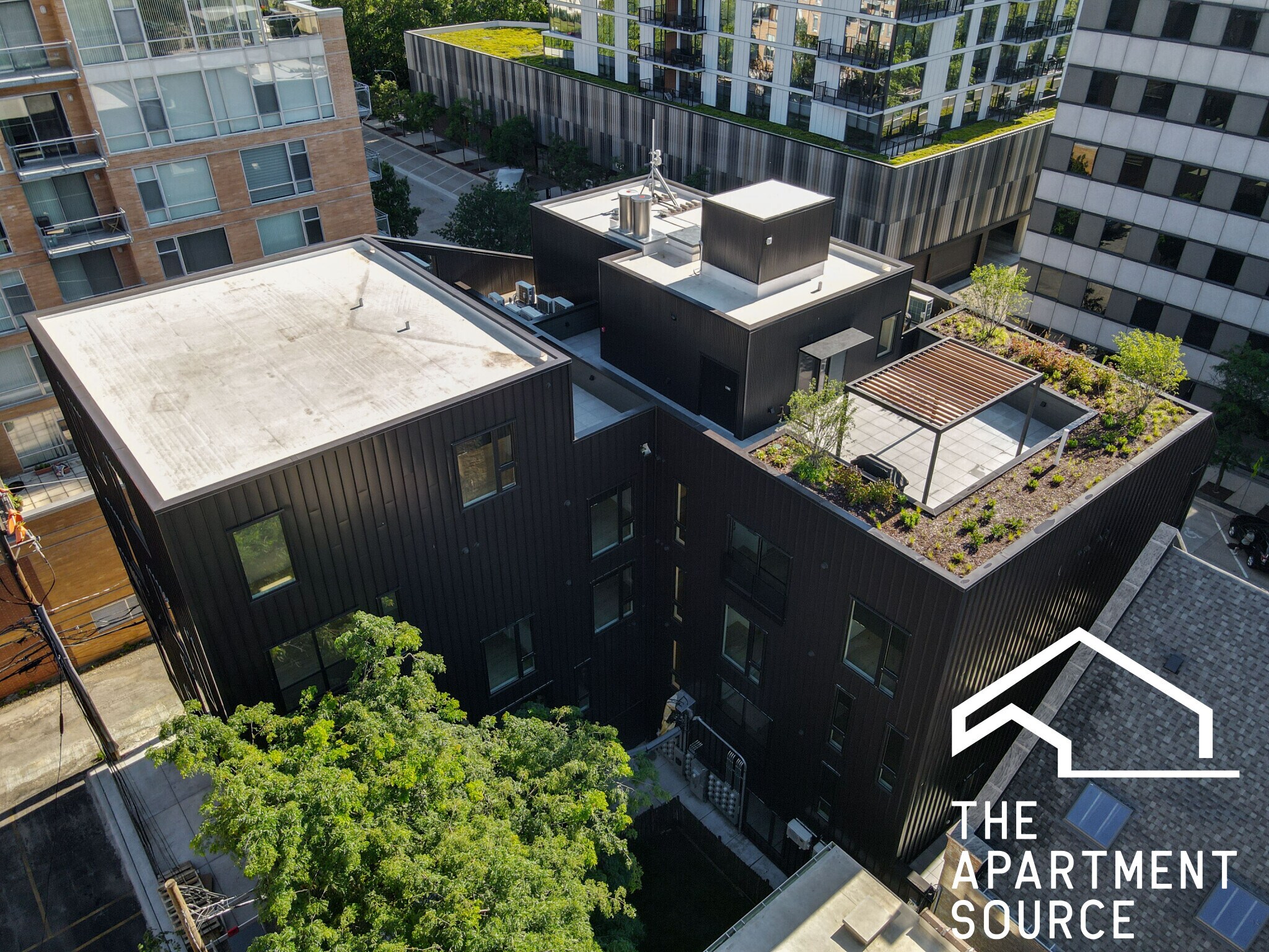 Building Photo - 1712 Oak Ave
