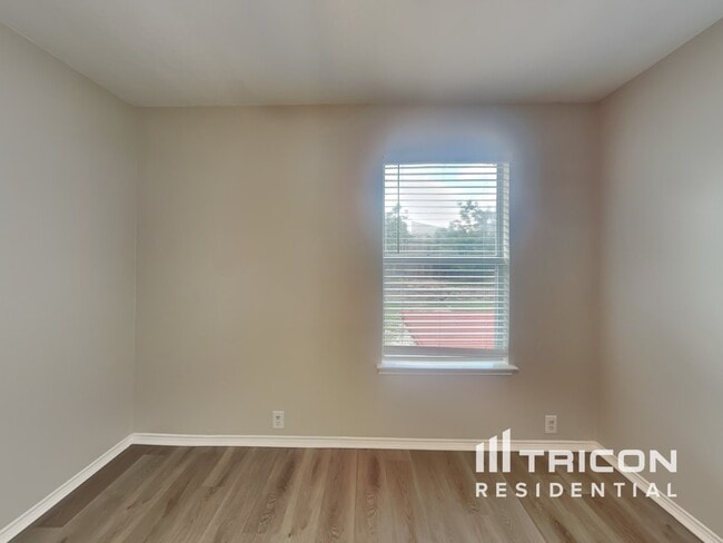 Building Photo - 1401 Horseshoe Bend Ct