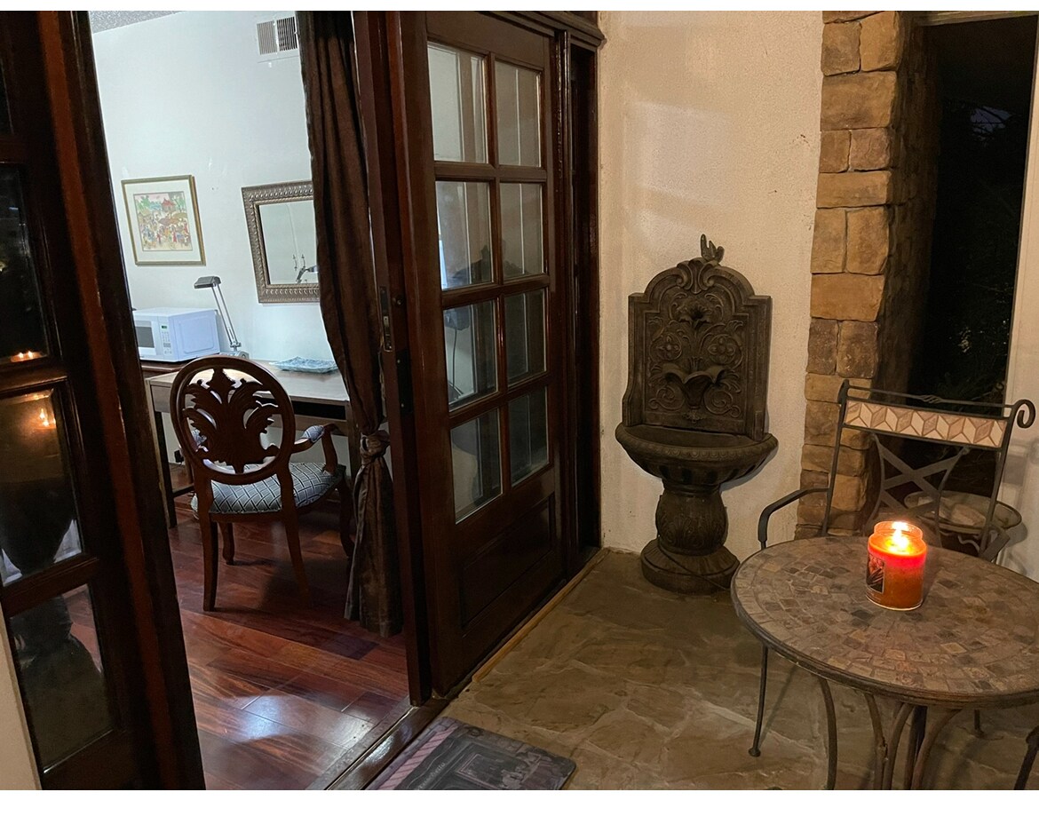 Building Photo - 17220 Ballinger St