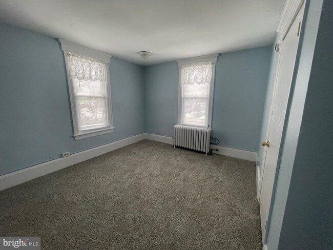 Building Photo - 6732 Maple Ave