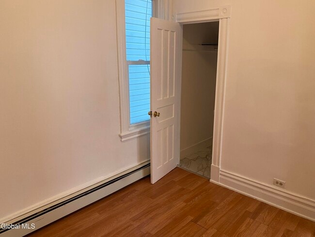 Building Photo - 407 Victory Ave