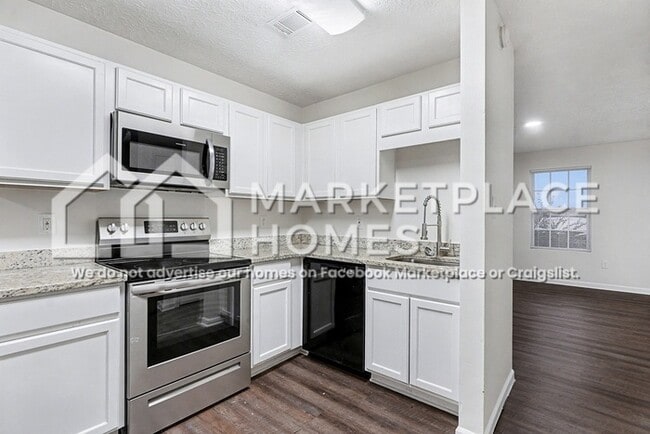 Building Photo - 462 Johnson Pool Rd