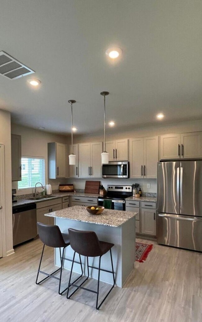 Building Photo - 4BR/2.5 Home for Rent in Cherry Clen!