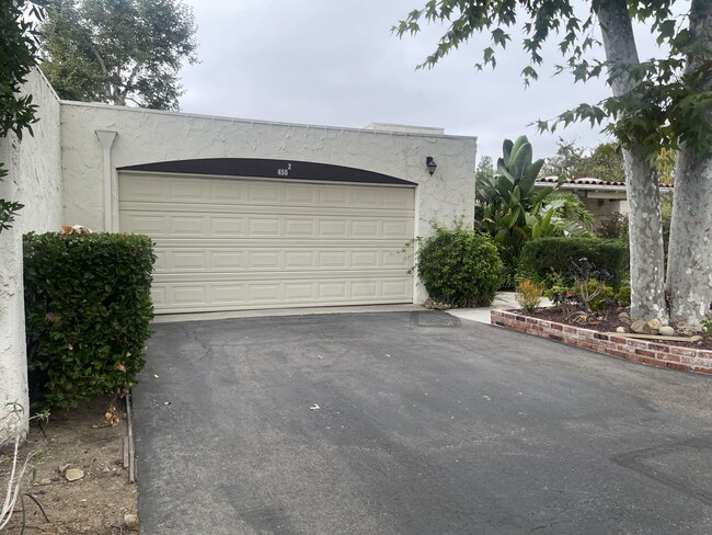 Building Photo - 450 Tuolumne Ave
