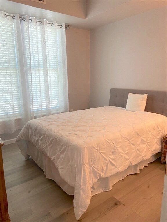 Building Photo - 36 Village Rd