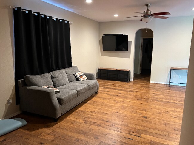 Building Photo - 21103 Kelliwood Arbor Ln