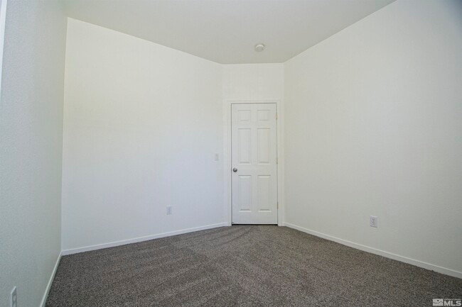 Building Photo - 1167 Tule Dr