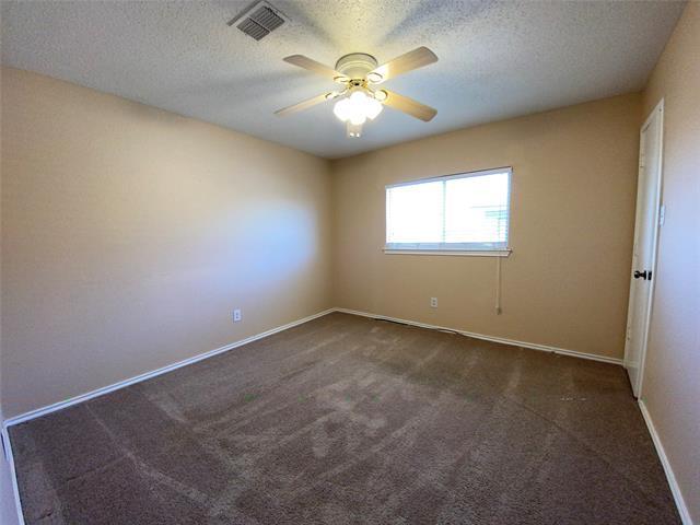 Building Photo - 313 Willow Oak Dr