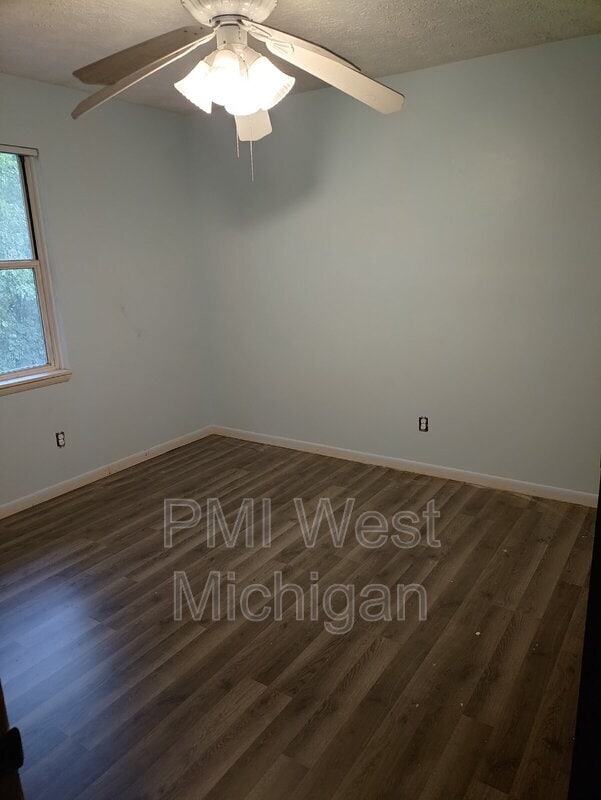 Building Photo - 4258 Bond St