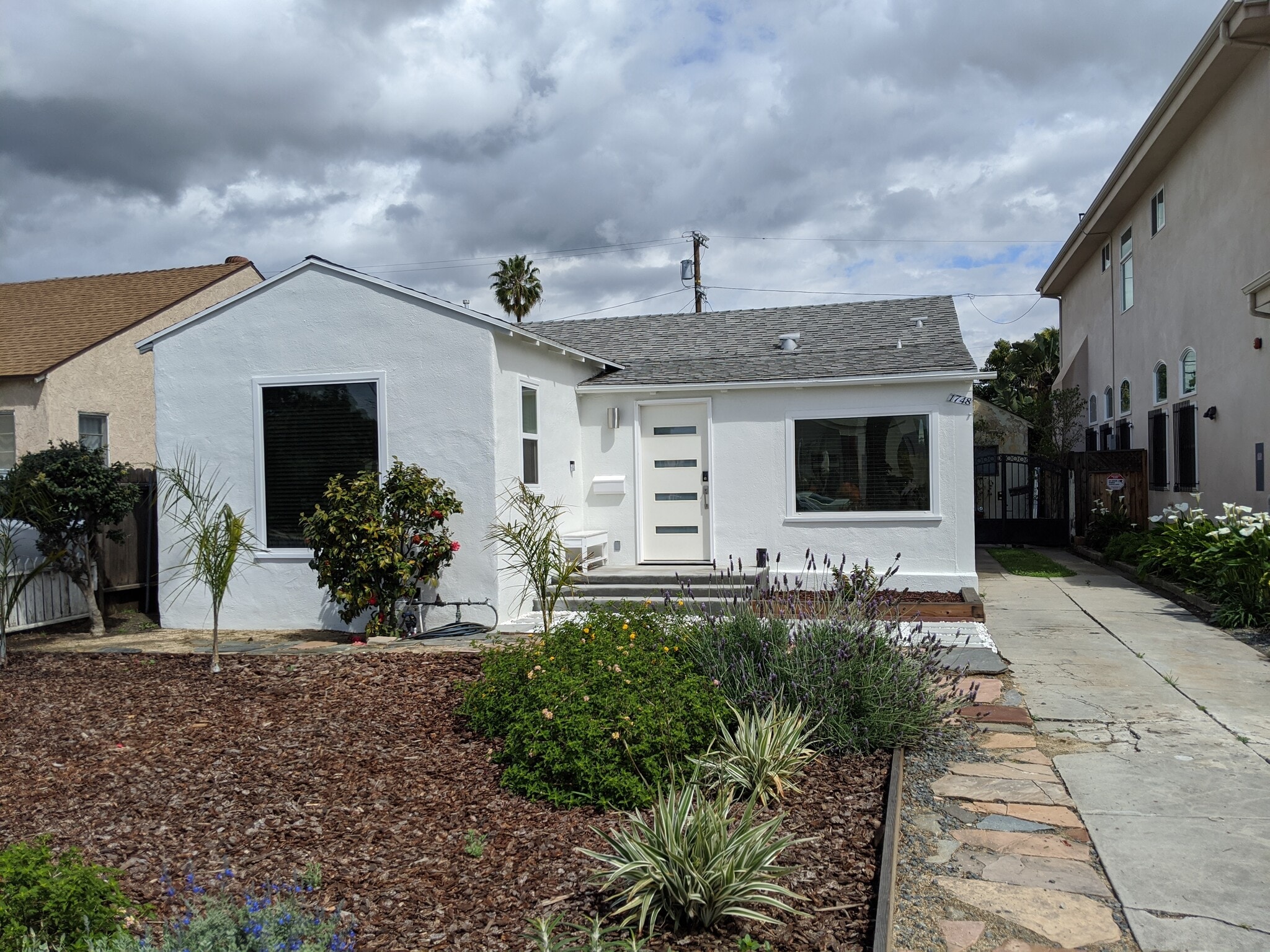 Front driveway - 1748 Wellesley Ave