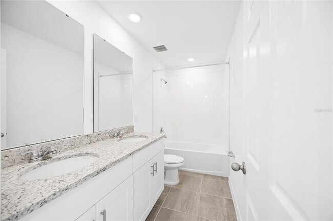 Building Photo - 2339 White Tail St
