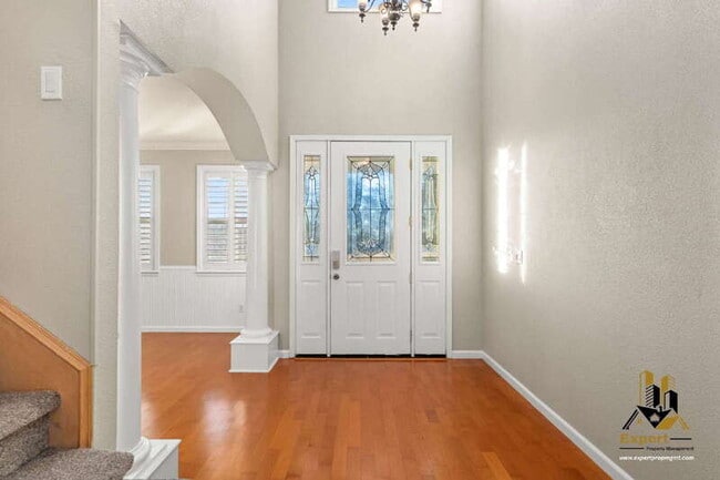 Building Photo - 5291 Bryant Rd