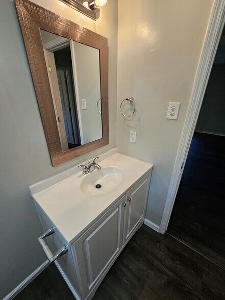 Building Photo - 5566 Rock Garden Ct NW