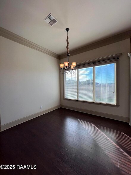 Building Photo - 100 Birchview Dr