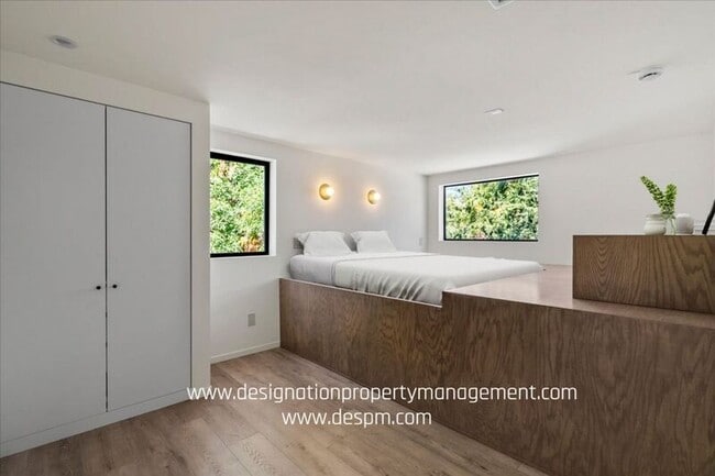 Building Photo - 3183 1/2 Verdugo Place