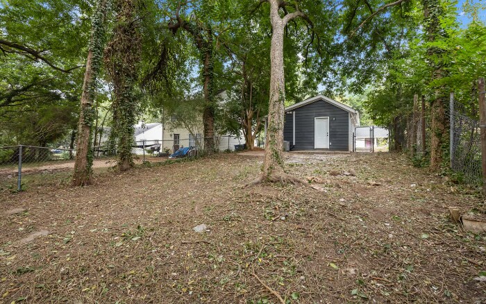 Building Photo - 1213 S Bloodworth St