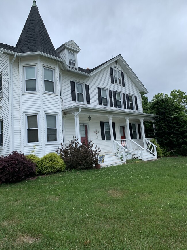 138 Skokorat St 138 Skokorat St Seymour CT 06483 Apartment Finder