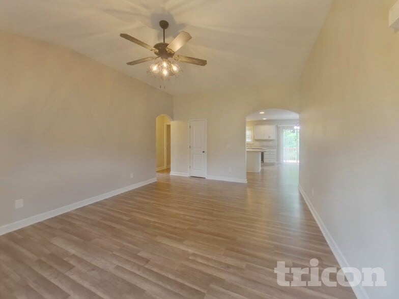 Building Photo - 456 Blairwood Ct