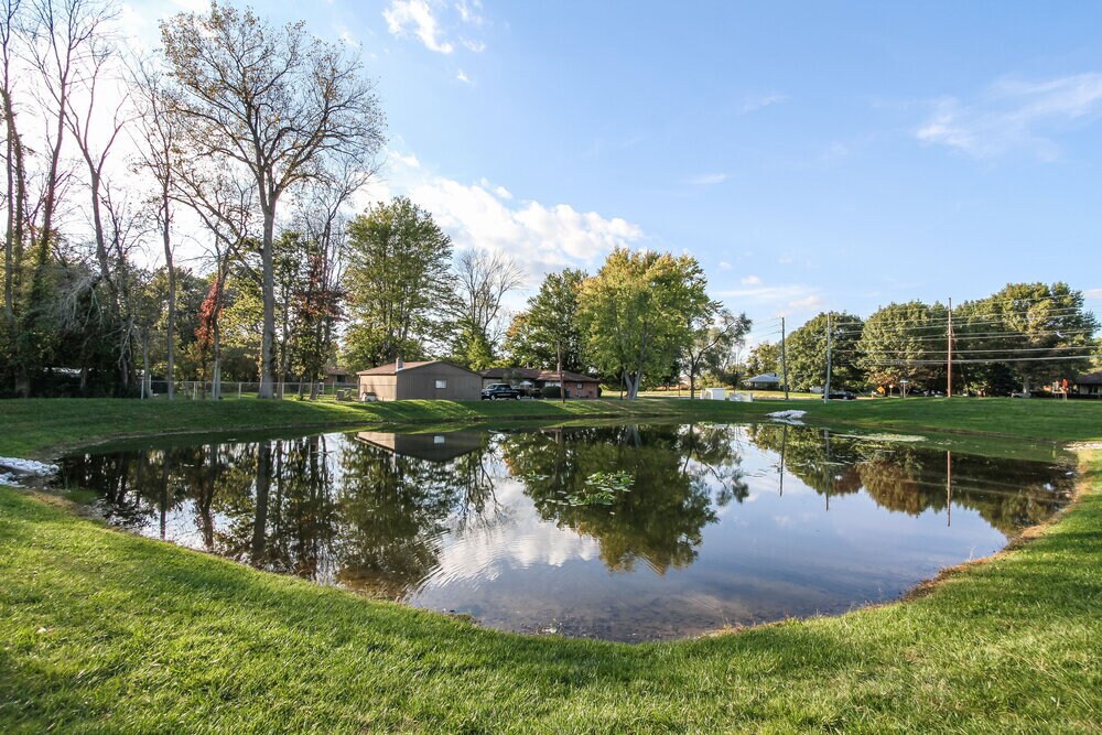 Building Photo - 8020 Lake Tree Cir
