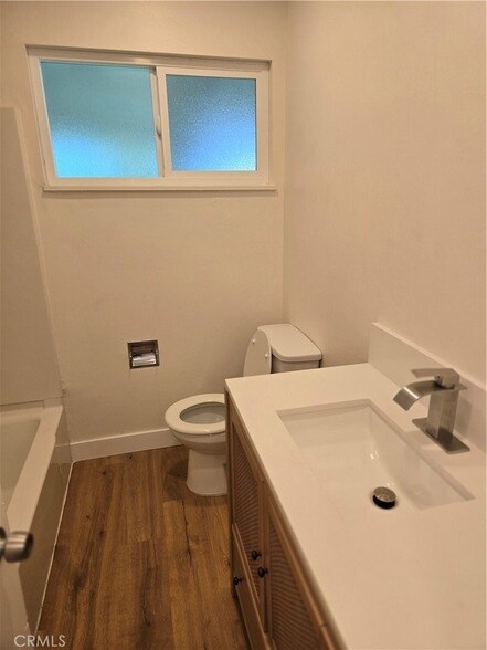 Building Photo - 6787 Emerson Dr