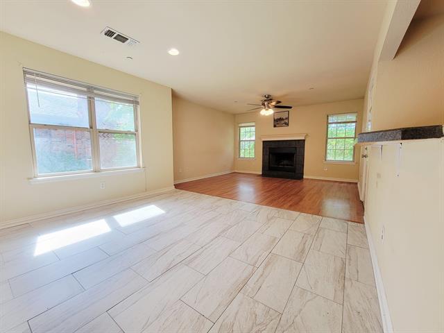 Building Photo - 5530 Brookview Ct