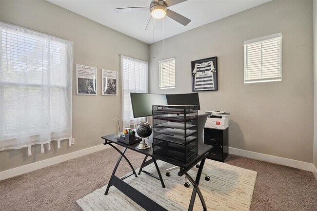 Building Photo - 201 Honey Creek Ct