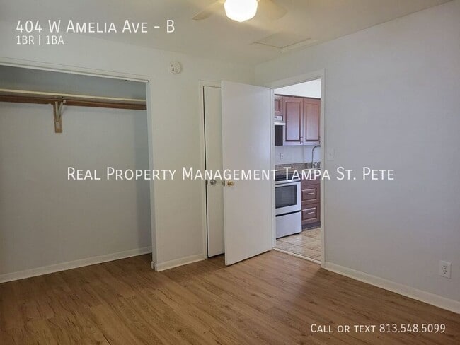 Building Photo - 404 W Amelia Ave