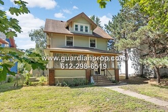 Building Photo - Large House in Hamline Midway Available October 1st, Original Woodwork, Updated Kitchen & Baths, ...