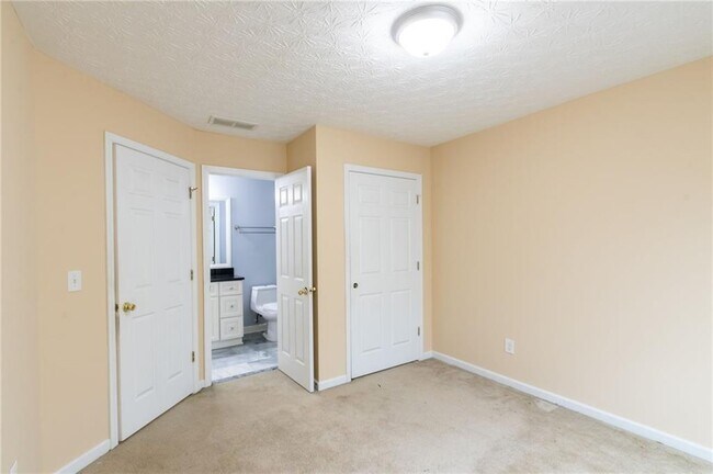 Building Photo - 778 Roxholly Ln NE